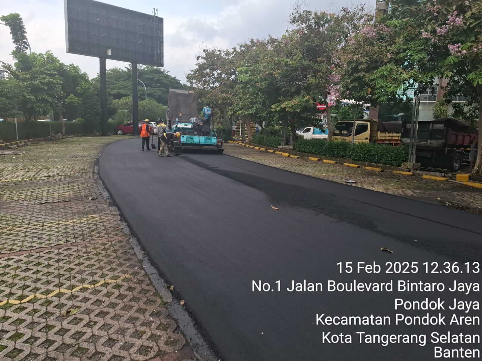 Proyek area parkir motor PT. HARMONIC (4)