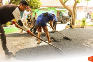 biaya pengaspalan jalan per meter